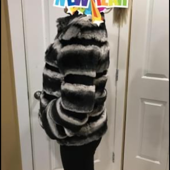 Chinchilla Coat - Picture 2 of 10